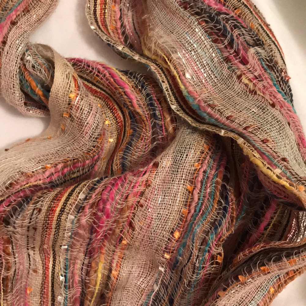 Scarfs - Picture 5 of 5